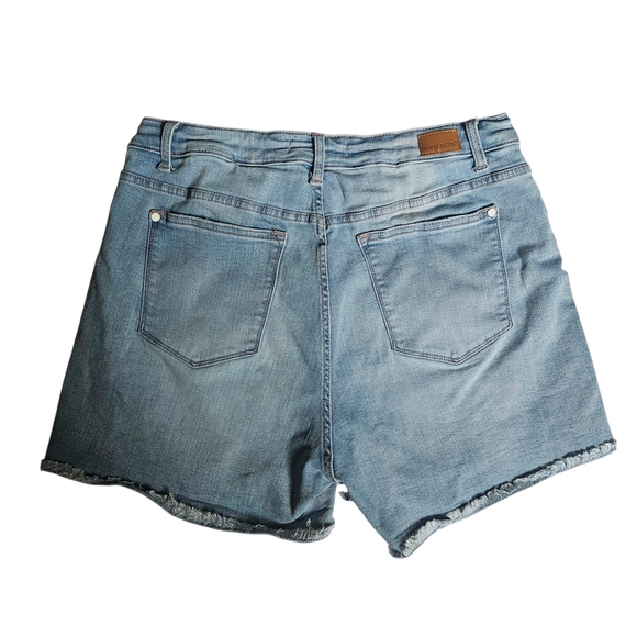 Judy Blue High-Rise Braided Waistband Jean Short Size 1XL - Picture 2 of 9